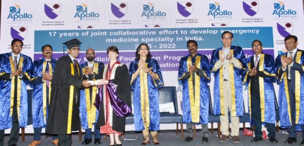 Dr Katherine Henderson, President, Royal College of Emergency Medicine, UK; conferring the prestigious Membership of College of Emergency Medicine certificate presenting to Dr. Ganesh Ramasubbu, Consultant Emergency Medicine, Apollo Hospitals, Chennai; jointly conducted by Apollo Hospitals & Royal College of Emergency Medicine, UK; on a graduate doctors, at Sheraton Hotel Hyderabad, today, as (L-R) Dr Imron Subhan, Head of Emergency Medicine, Apollo Hospitals, Hyderabad; Dr Manou Sunderaraj, Consultant in Emergency Medicine, Leeds Teaching Hospital, UK; Dr K Hari Prasad, President – Apollo Group Hospitals; Dr K Sangita Reddy, Joint Managing Director, Apollo Hospitals Group; Dr A N Venkatesh, Head of Emergency, Apollo Hospitals, Bangalore; Dr Nitin Jagasia, Head of Emergency, Apollo Hospitals Mumbai; Dr Dhakshinamoorthy, Associate Divisional Director, East of England NHS Trust & Dr Dhavapalani Alagappan, Head of Emergency Medicine, Apollo Hospitals, Chennai; applaud.